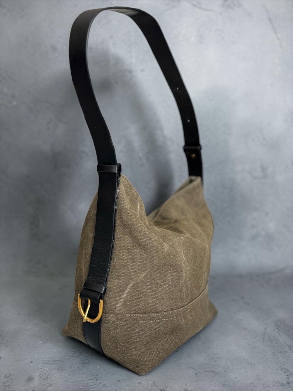 RAG & BONE Clinton Canvas Bucket Bag in Forest with Black Leather Trim - Picture 5 of 12